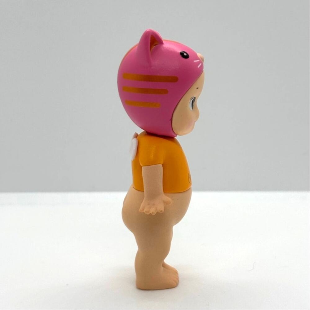New Kewpie/Angel Collectible Mini Figure, Lucky Pink Tabby Cat Costume, Open Box - Picture 3 of 4